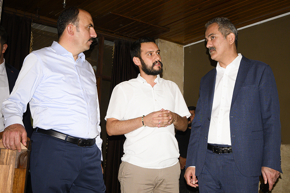 Mahmut Özer İRFA'yı ziyaret etti. 